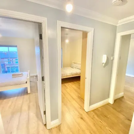 Lovely 2 Bedroom In Lägenhet